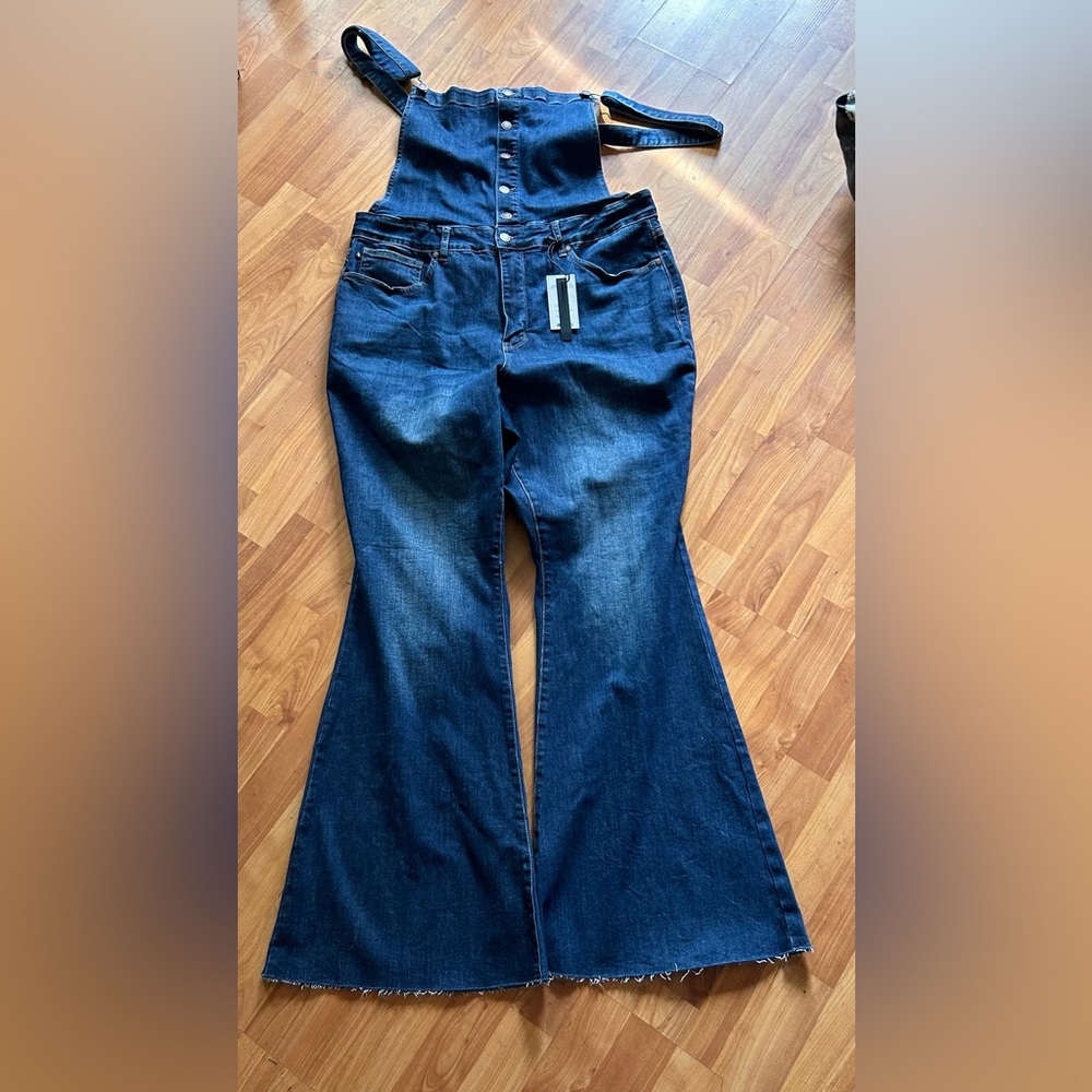 NWT Judy Blue dark wash flare overalls - size 3X